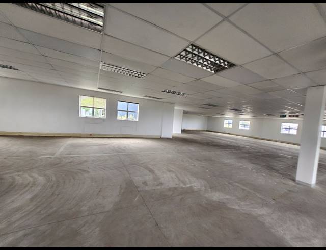 275M² OFFICE TO LET IN HALFWAY GARDENS